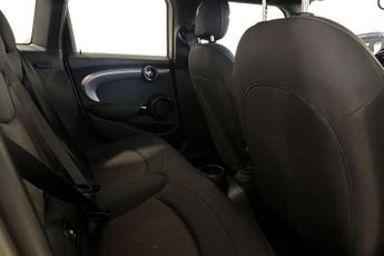 MINI HATCH 1.5 Cooper Hatchback 5dr Petrol Steptronic Euro 6 (s/s) (136 ps)