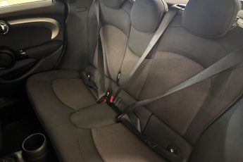 MINI HATCH 1.5 Cooper Hatchback 5dr Petrol Steptronic Euro 6 (s/s) (136 ps)