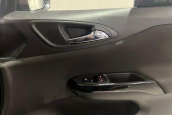 VAUXHALL CORSA 1.4i ecoTEC SE Nav Hatchback 5dr Petrol Auto Euro 6 (90 ps) Fron