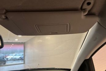 VAUXHALL CORSA 1.4i ecoTEC SE Nav Hatchback 5dr Petrol Auto Euro 6 (90 ps) Fron