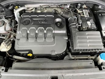 VOLKSWAGEN TIGUAN 2.0 TDI R-Line Tech SUV 5dr Diesel Manual Euro 6 (s/s) (150 ps)