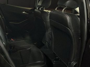 MERCEDES-BENZ GLA 2.1 GLA200d SE SUV 5dr Diesel 7G-DCT Euro 6 (s/s) (136 ps)