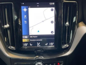 VOLVO XC60 2.0 D4 R-Design SUV 5dr Diesel Auto Euro 6 (s/s) (190 ps)