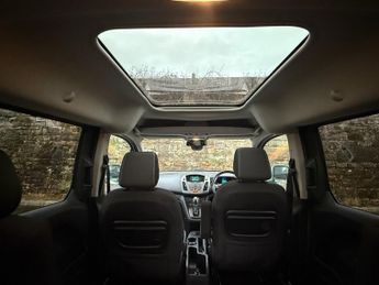 FORD GRAND TOURNEO CONNECT 1.5 TDCi Titanium MPV 5dr Diesel Powershift Euro 6 (s/s) (120 ps