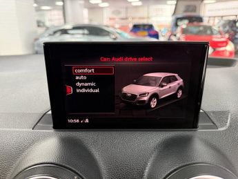 AUDI Q2 2.0 TDI 30 S line SUV 5dr Diesel S Tronic Euro 6 (s/s) (116 ps)