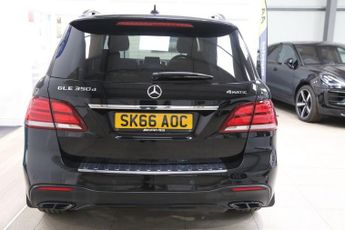 MERCEDES-BENZ GLE 3.0 GLE350d V6 AMG Line (Premium Plus) SUV 5dr Diesel G-Tronic 4
