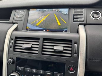 LAND ROVER DISCOVERY SPORT 2.0 TD4 HSE SUV 5dr Diesel Auto 4WD Euro 6 (s/s) (180 ps)