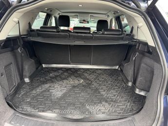 LAND ROVER DISCOVERY SPORT 2.0 TD4 HSE SUV 5dr Diesel Auto 4WD Euro 6 (s/s) (180 ps)