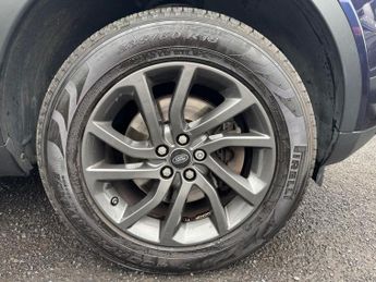 LAND ROVER DISCOVERY SPORT 2.0 TD4 HSE SUV 5dr Diesel Auto 4WD Euro 6 (s/s) (180 ps)