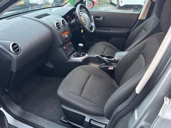 NISSAN QASHQAI 1.6 Acenta Hatchback 5dr Petrol Manual 2WD (159 g/km, 113 bhp)