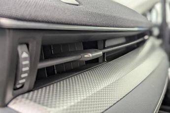 FORD MUSTANG MACH-E Standard Range 70kWh SUV 5dr Electric Automatic (269 ps)