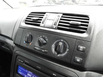 SKODA FABIA 1.2 TSI SE Hatchback 5dr Petrol DSG Euro 5 (105 ps)