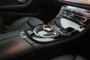 MERCEDES-BENZ E-CLASS 2.0 E220d SE Saloon 4dr Diesel G-Tronic+ Euro 6 (s/s) (194 ps)