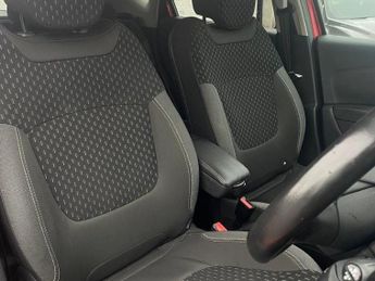 RENAULT CAPTUR 1.2 TCe ENERGY Dynamique S Nav SUV 5dr Petrol EDC Euro 6 (s/s) (