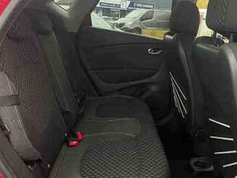 RENAULT CAPTUR 1.2 TCe ENERGY Dynamique S Nav SUV 5dr Petrol EDC Euro 6 (s/s) (