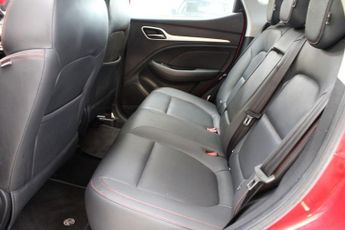 MG MG ZS 51.1kWh Trophy Connect SUV 5dr Electric Auto (176 ps)