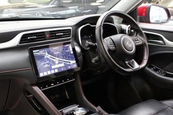 MG MG ZS 51.1kWh Trophy Connect SUV 5dr Electric Auto (176 ps)