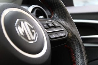 MG MG ZS 51.1kWh Trophy Connect SUV 5dr Electric Auto (176 ps)