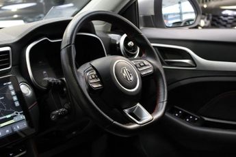 MG MG ZS 51.1kWh Trophy SUV 5dr Electric Auto (176 ps)