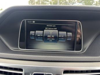 MERCEDES-BENZ E-CLASS 2.1 E250 CDI AMG Night Edition Saloon 4dr Diesel G-Tronic+ Euro 