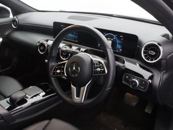 MERCEDES-BENZ A-CLASS 1.5 A180d Sport Hatchback 5dr Diesel 7G-DCT Euro 6 (s/s) (116 ps