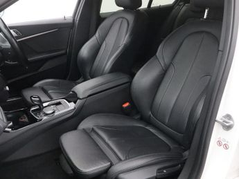 BMW 1 SERIES 1.5 118i M Sport Hatchback 5dr Petrol DCT Euro 6 (s/s) (140 ps)