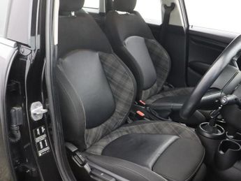 MINI HATCH 1.5 Cooper Hatchback 5dr Petrol Steptronic Euro 6 (s/s) (136 ps)