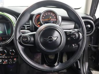 MINI HATCH 1.5 Cooper Hatchback 5dr Petrol Steptronic Euro 6 (s/s) (136 ps)