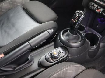 MINI HATCH 1.5 Cooper Hatchback 5dr Petrol Steptronic Euro 6 (s/s) (136 ps)