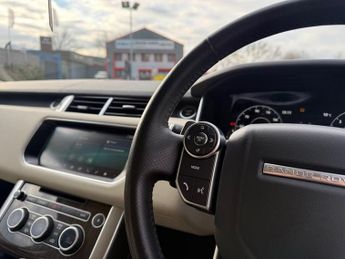 LAND ROVER RANGE ROVER SPORT 3.0 SD V6 HSE SUV 5dr Diesel Auto 4WD Euro 6-1 OWNER-FINISHED IN