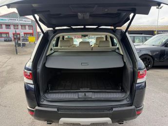 LAND ROVER RANGE ROVER SPORT 3.0 SD V6 HSE SUV 5dr Diesel Auto 4WD Euro 6-1 OWNER-FINISHED IN
