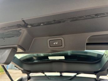 LAND ROVER RANGE ROVER SPORT 3.0 SD V6 HSE SUV 5dr Diesel Auto 4WD Euro 6-1 OWNER-FINISHED IN