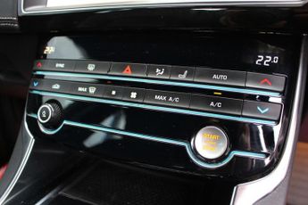 JAGUAR XE 2.0d R-Sport Saloon 4dr Diesel Auto Euro 6 (s/s) (180 ps)