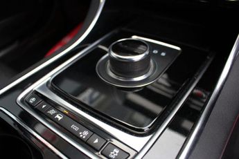 JAGUAR XE 2.0d R-Sport Saloon 4dr Diesel Auto Euro 6 (s/s) (180 ps)