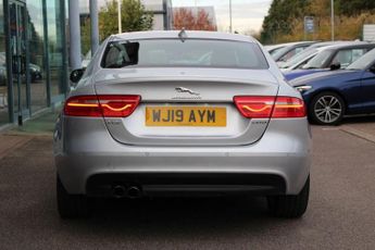 JAGUAR XE 2.0d R-Sport Saloon 4dr Diesel Auto Euro 6 (s/s) (180 ps)