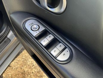 HYUNDAI IONIQ 5 73kWh Premium Hatchback 5dr Electric Auto AWD (305 ps)