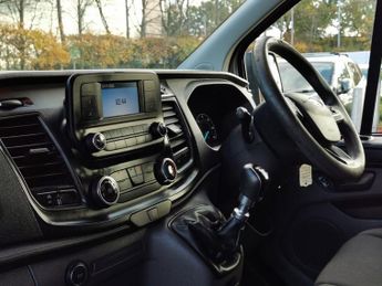 FORD TRANSIT CUSTOM 2.0 300 EcoBlue Leader Crew Van Double Cab 5dr Diesel Manual L1 