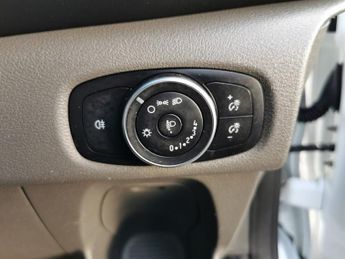 FORD TRANSIT CUSTOM 2.0 300 EcoBlue Leader Crew Van Double Cab 5dr Diesel Manual L1 