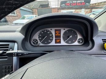 MERCEDES-BENZ B-CLASS 2.0 B180 CDI SE MPV 5dr Diesel CVT (148 g/km, 109 bhp)