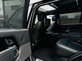 LAND ROVER RANGE ROVER 4.4 SD V8 Autobiography SUV 5dr Diesel Auto 4WD Euro 6 (s/s) LWB