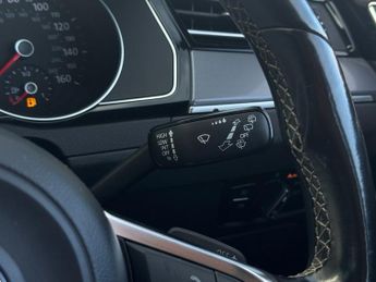 VOLKSWAGEN PASSAT 2.0 BiTDI BlueMotion Tech R-Line Estate 5dr Diesel DSG 4Motion E