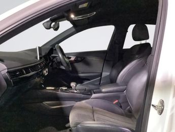 AUDI A4 2.0 TDI 40 Black Edition Saloon 4dr Diesel S Tronic Euro 6 (s/s)