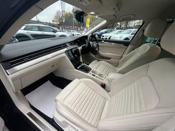 VOLKSWAGEN PASSAT 1.4 TSI GTE Saloon 4dr Petrol Plug-in Hybrid DSG Euro 6 (s/s) (2