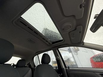 TOYOTA YARIS 1.3 VVT-i T Spirit Hatchback 5dr Petrol Automatic (150 g/km, 85 