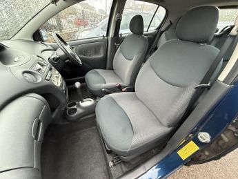 TOYOTA YARIS 1.3 VVT-i T Spirit Hatchback 5dr Petrol Automatic (150 g/km, 85 