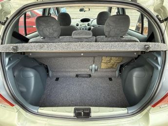 TOYOTA YARIS 1.3 VVT-i 16v CDX Hatchback 5dr Petrol Automatic (160 g/km, 85 b