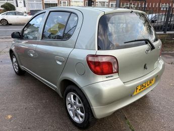 TOYOTA YARIS 1.3 VVT-i 16v CDX Hatchback 5dr Petrol Automatic (160 g/km, 85 b