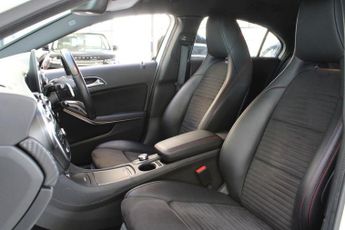 MERCEDES-BENZ A-CLASS 1.6 A160 AMG Line (Premium) Hatchback 5dr Petrol 7G-DCT Euro 6 (