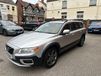 VOLVO XC70 2.4 D5 SE Lux Estate 5dr Diesel Geartronic AWD Euro 5 (215 ps)