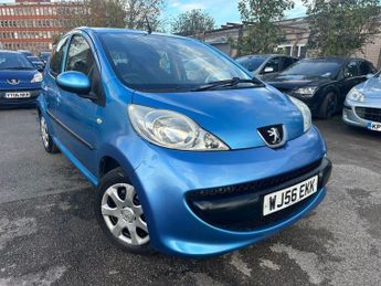 Peugeot 107 1.0 12V Urban Hatchback 5dr Petrol 2 Tronic Euro 4 (68 ps)